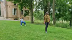 De Vloer Op op het gras.webp